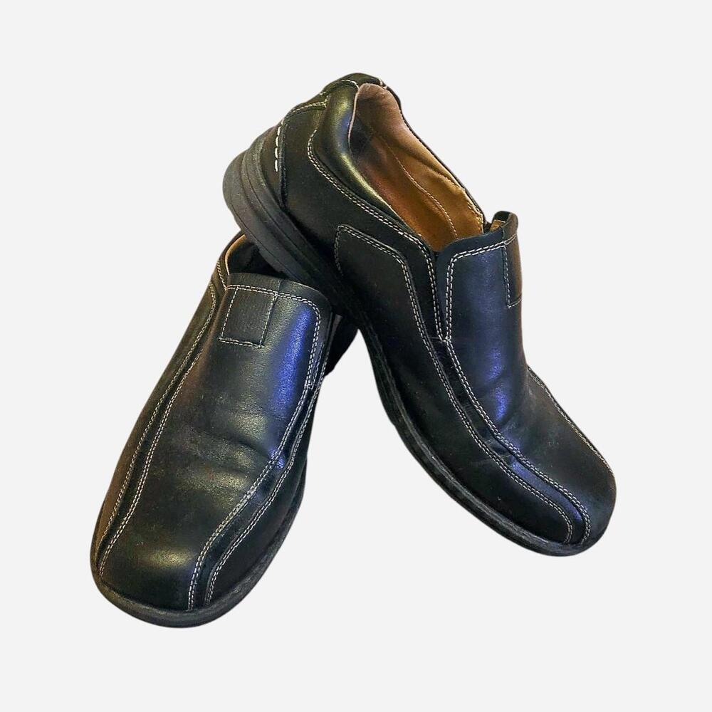 Dockers Black leather slip-on loafers with white stitching